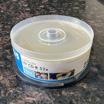 HP LightScribe CD-R 52x 700MB 80min Blank Recordable Discs only 24 discs.