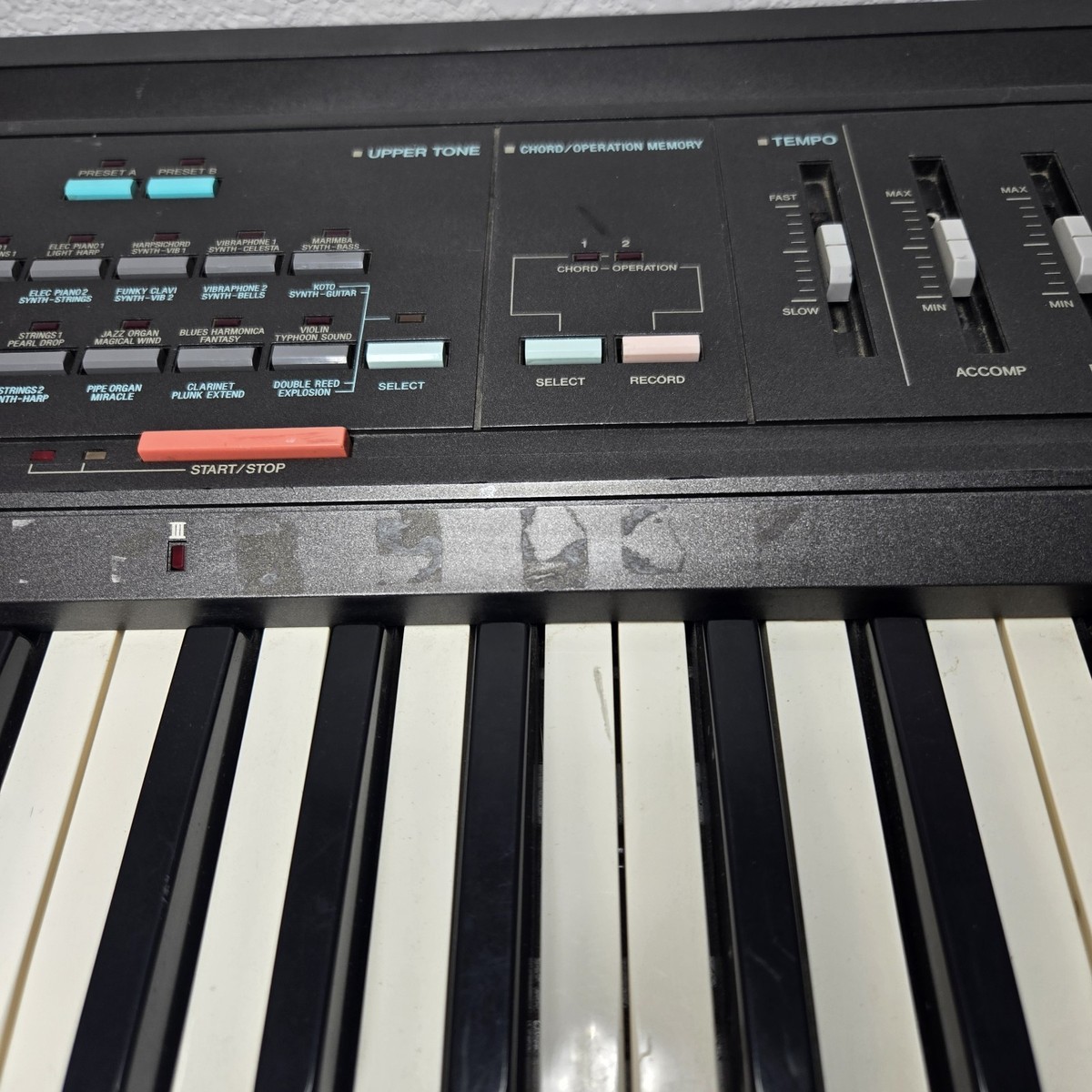 Vintage Casio Keyboard Casiotone CT-630 61-Key Digital Synthesizer