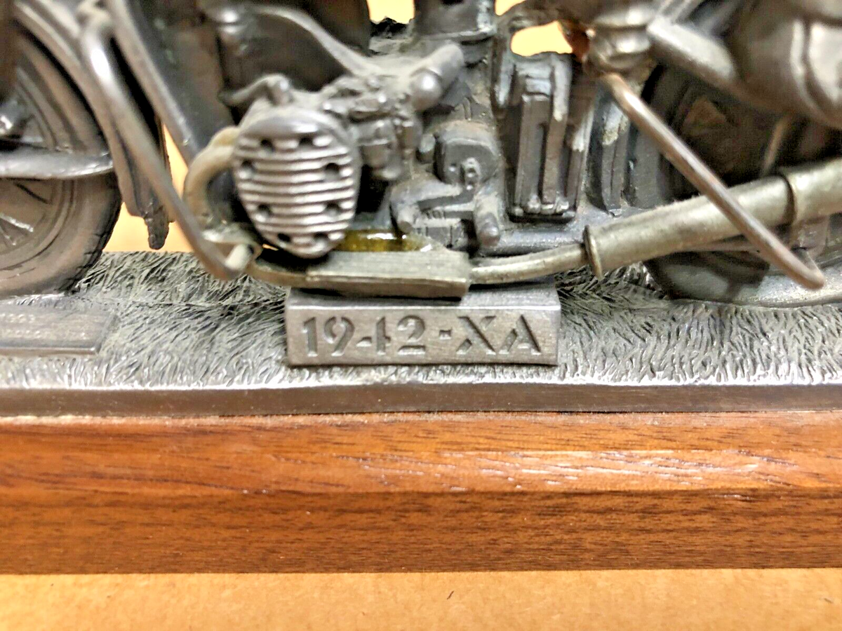 NIB Harley-Davidson 1942 XA Traveling Museum Pewter Replica