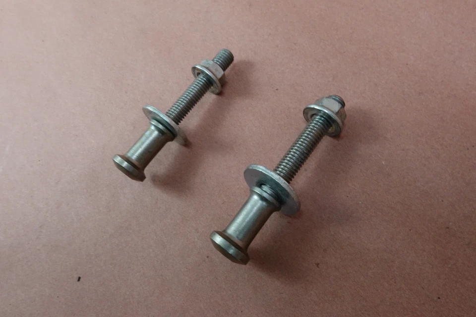 Pernos de gancho de montaje Honda Super Hawk 1000 VTR1000 2001-2005 Foto 2 de 4