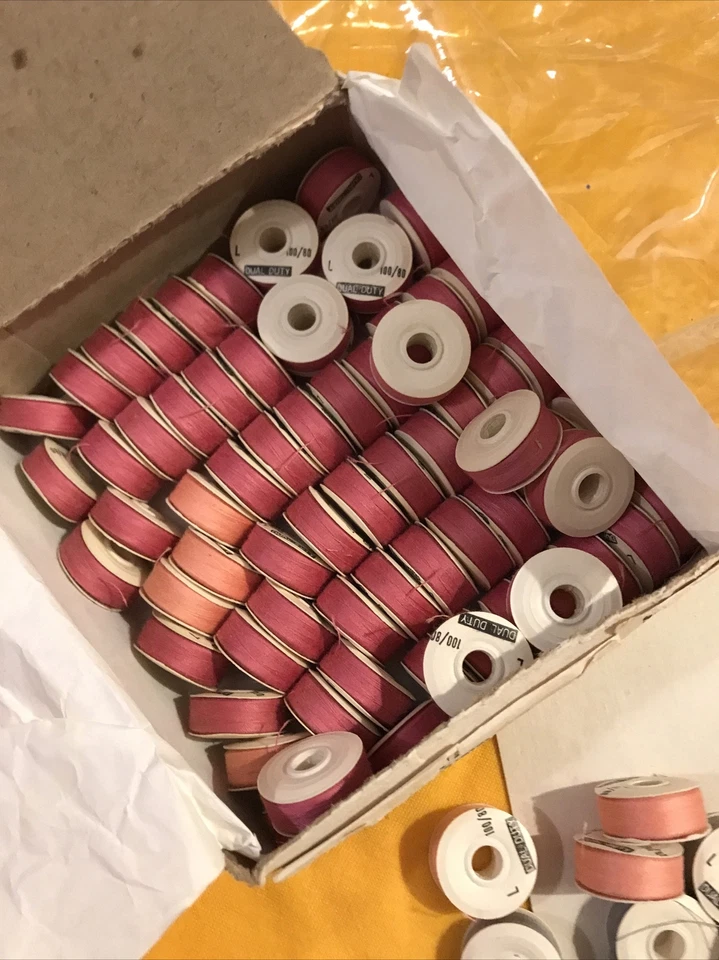 Mixed Lot of 190+  Vtg Clarks Pre-wound Bobbins Dual Duty Cherry Blossom Gry Bge - Image 4 of 4