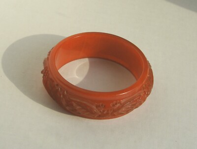 Vintage Carved Bakelite Bangle Bracelet Red Color Leaf Floral Pattern