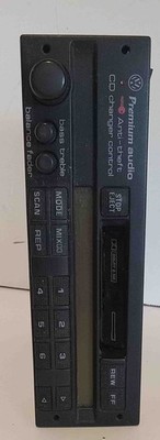 1997 VW GOLF HATCHBACK AM FM CASS CD CONTROL RADIO ID 1HM035186D USED OEM