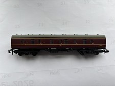 374-027B Graham Farish BR Mk1 BG Full Brake Coach M81299 in BR Maroon Livery