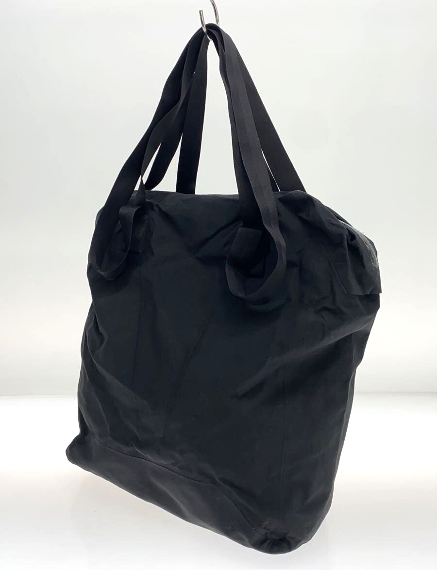 arc’teryx veilance gore-tex minimal tote Veilance's GORE-TEX Tote Bag Has Arc'teryx Fans Heated : r/veilance