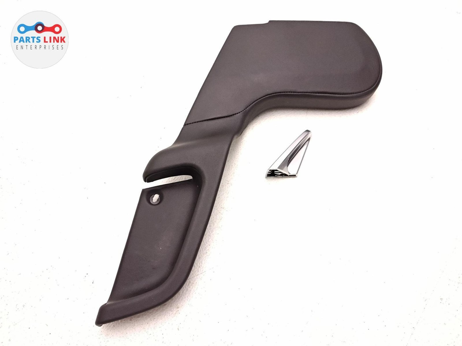 2016-20 BENTLEY BENTAYGA REAR RIGHT SEAT TRIM SIDE COVER PANEL HANDLE SET 636