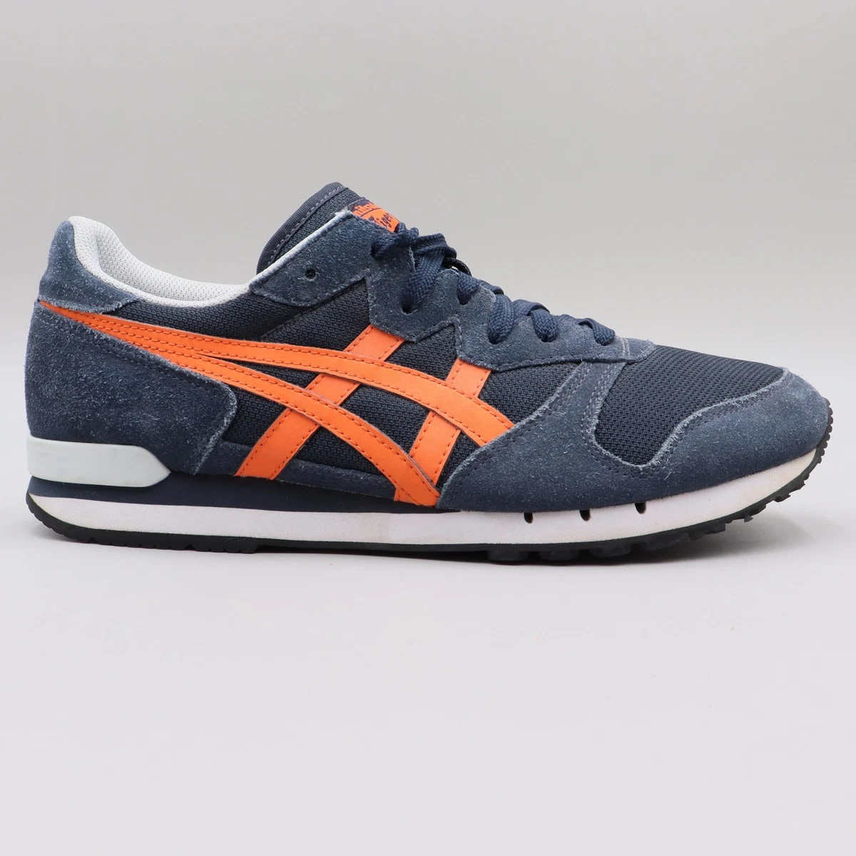 Onitsuka Tiger Ultimate 81 Sneakers for Men for Sale - Shop  display picture 2