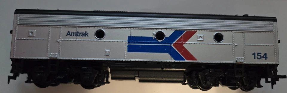 Atlas HO F-3 B-Unit Amtrak 154 DMY Diesel Engine - Image 2 of 2