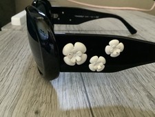 CHANEL Camellia 5113 flower still attached used in very good condition