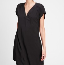 NEW w TAGS GAP PETITE BLACK V NECK DRESS RAYON SHORT SLEEVE LOOSE SMALL S POCKET