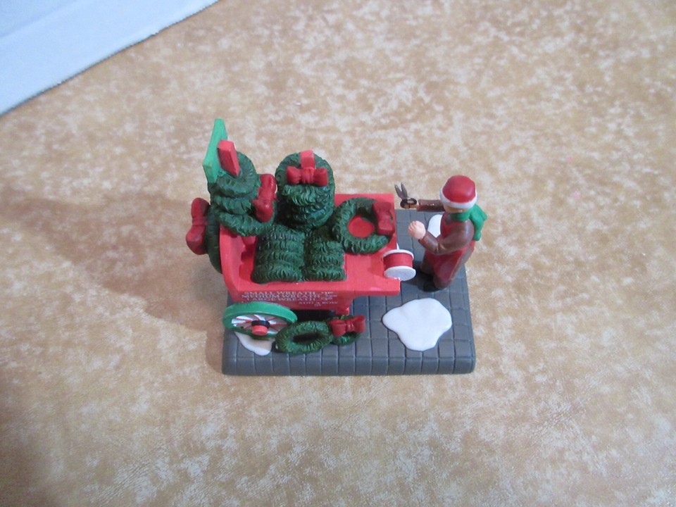 Dept. 56 2011 Christmas In The City City Wreath Seller 4020944 eBay