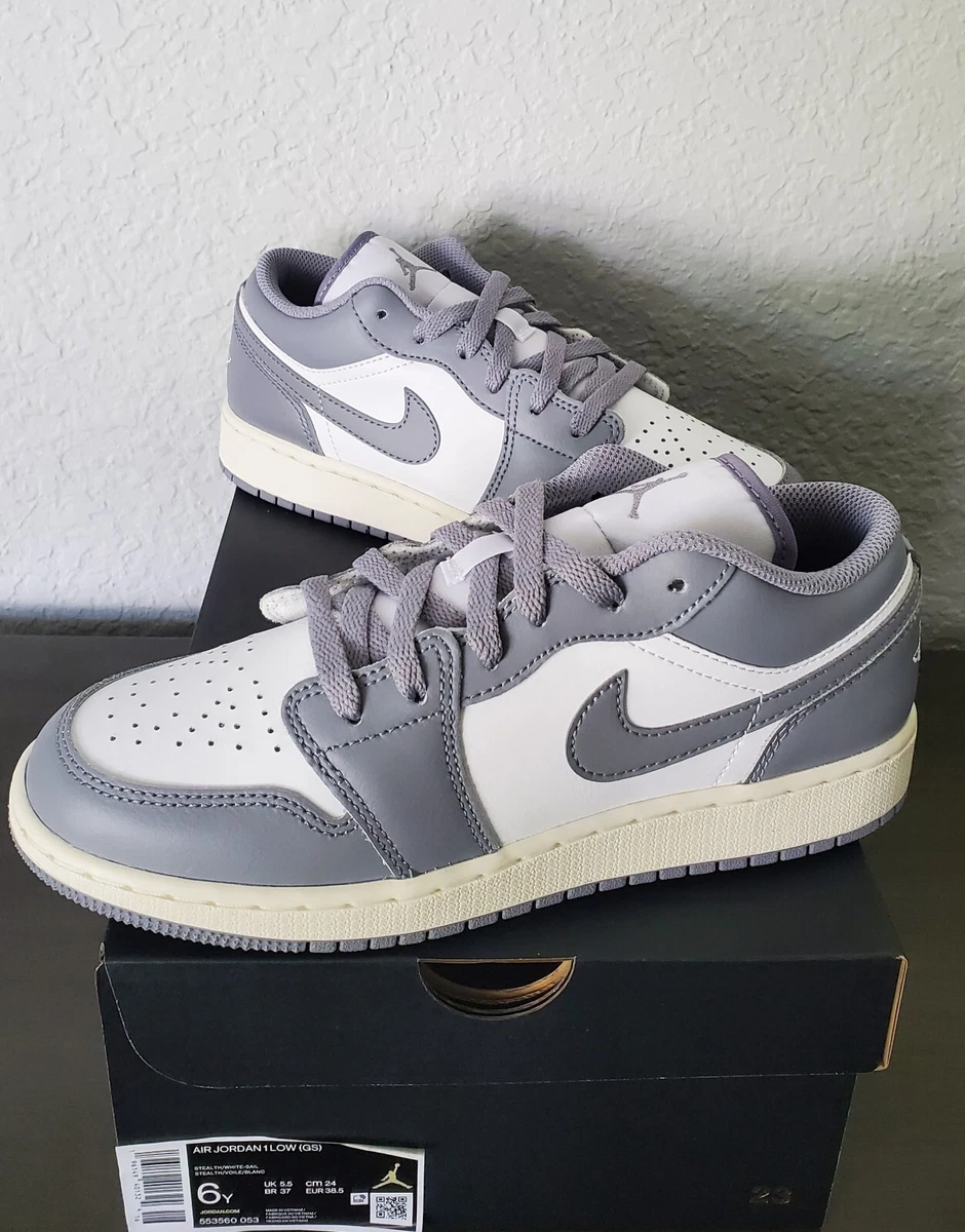 Nike Air Jordan 1 Low Vintage Grey (GS) Size 6 Youth /7.5 Women's 553560-053 NEW