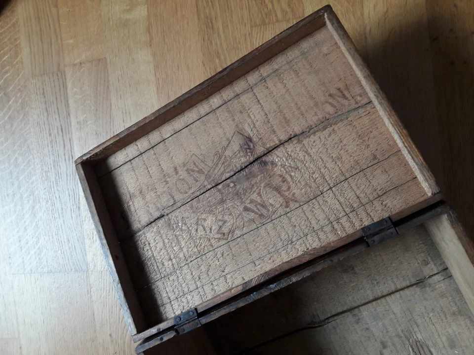 ANCIENNE CAISSE EN BOIS AVEC MARQUE RECLAME - Photo 4/4