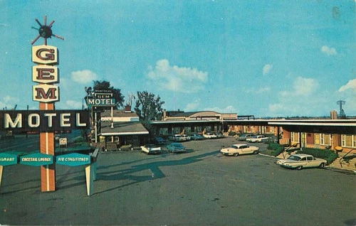 Vintage Gem Motel Montreal Canada Linen Postcard with Neon Sign