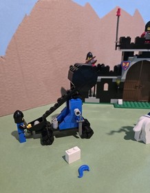 Lego Castle 6059 Knight's Stronghold 100% Complete w/ Instructions