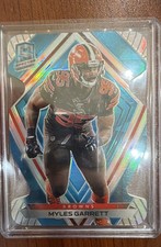 2020 Panini Spectra - Myles Garrett #126 Neon Blue Prizm Die-Cut /50