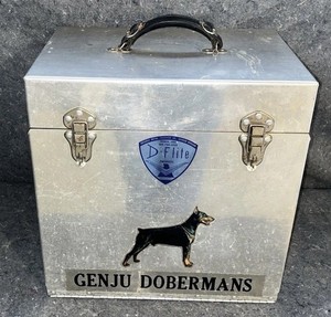 Vintage D-FLITE DEFIANCE METAL Aluminum Dog Grooming Travel Tack Box