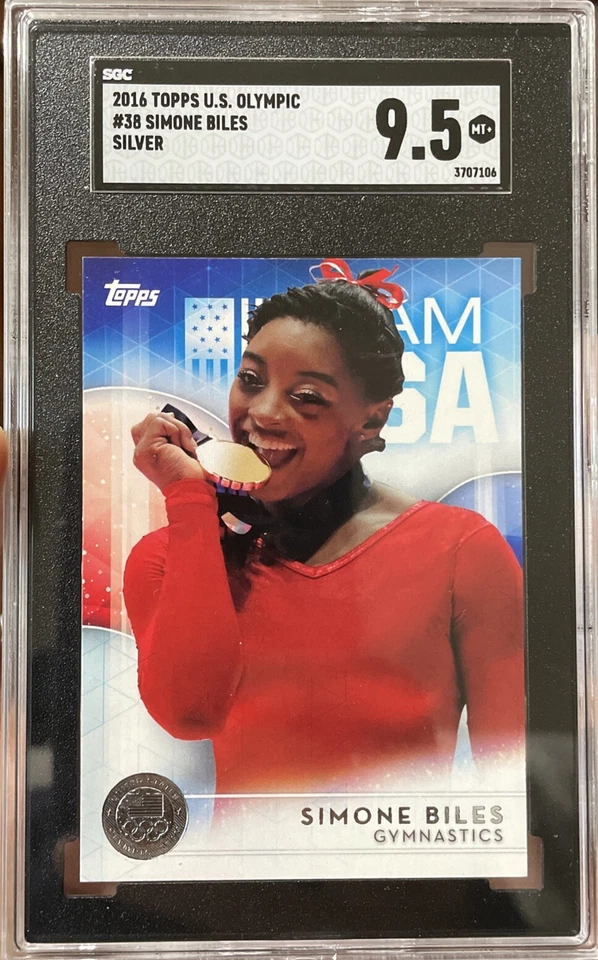 Simone Biles RC 2016 Topps Gimnasta Olímpica de Estados Unidos PLATA #38 SGC 9,5 CABRA 🇺🇸🥈 Foto 3 de 4