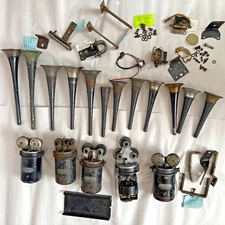 Sparton Air Horn Chime Bugle 1927-1928, 5 Working 6V Motors, 12 Trumpets, Mounts