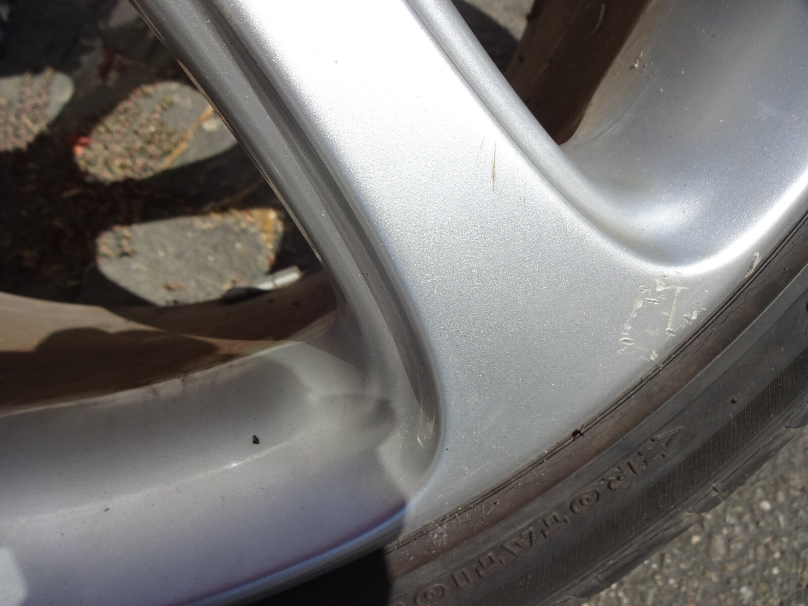 Maserati 4200 Front Wheel/ Rim And Tire 8x18 Inch - P/N 199033