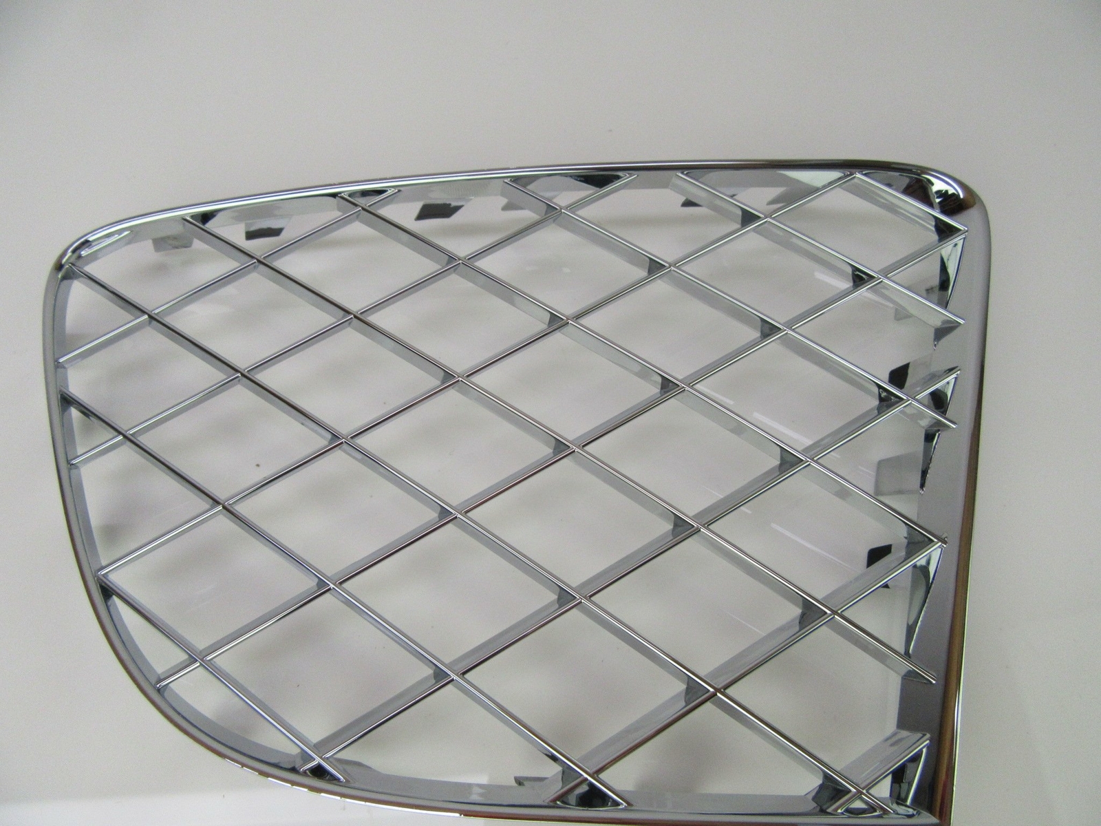 Bentley Continental Gt Gtc left front bumper grill chrome 708