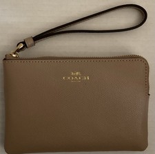 NEW COACH Corner Zip Wristlet Taupe Crossgrain Leather Wallet NWT
