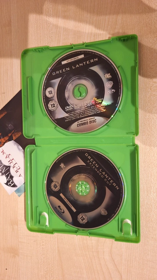 Green Lantern (Blu-ray, 2011, Extended Cut) Triplle Play BluRay + DVD - Image 4 of 4