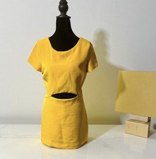 Zara Women  s Mustard Yellow Romper W/ Cutout in Front Detail Size Large