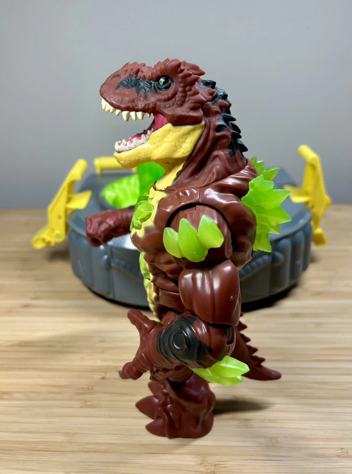 野兽实验室爬行动物鳄鱼创造者人偶玩具套装带点亮恐龙人偶 — 第 4/4 张图片
