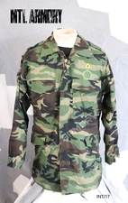 KOREAN ROK MILITARY  WOODLAND COMBAT JACKET W/PATCHES SIZE MEDIUM