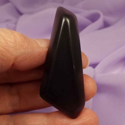 Flaches poliertes Stück Black Obsidian 'Drop That Baggage' 10,6 g SN42172