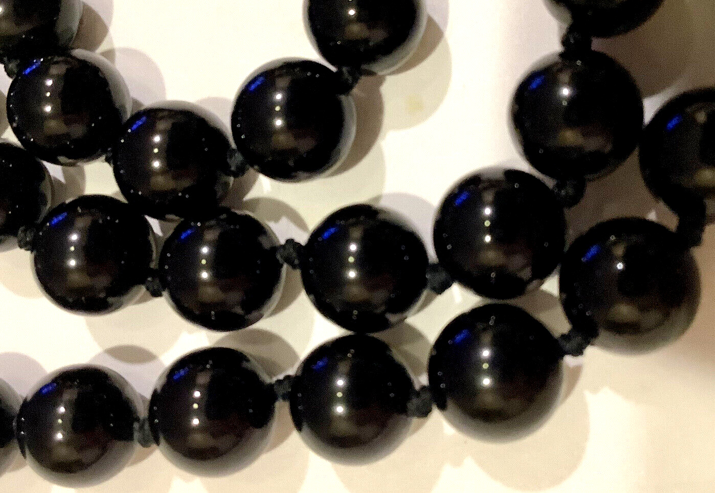 30 in. 1950s Genuine ONYX Vintage Beaded Necklace… - image 2