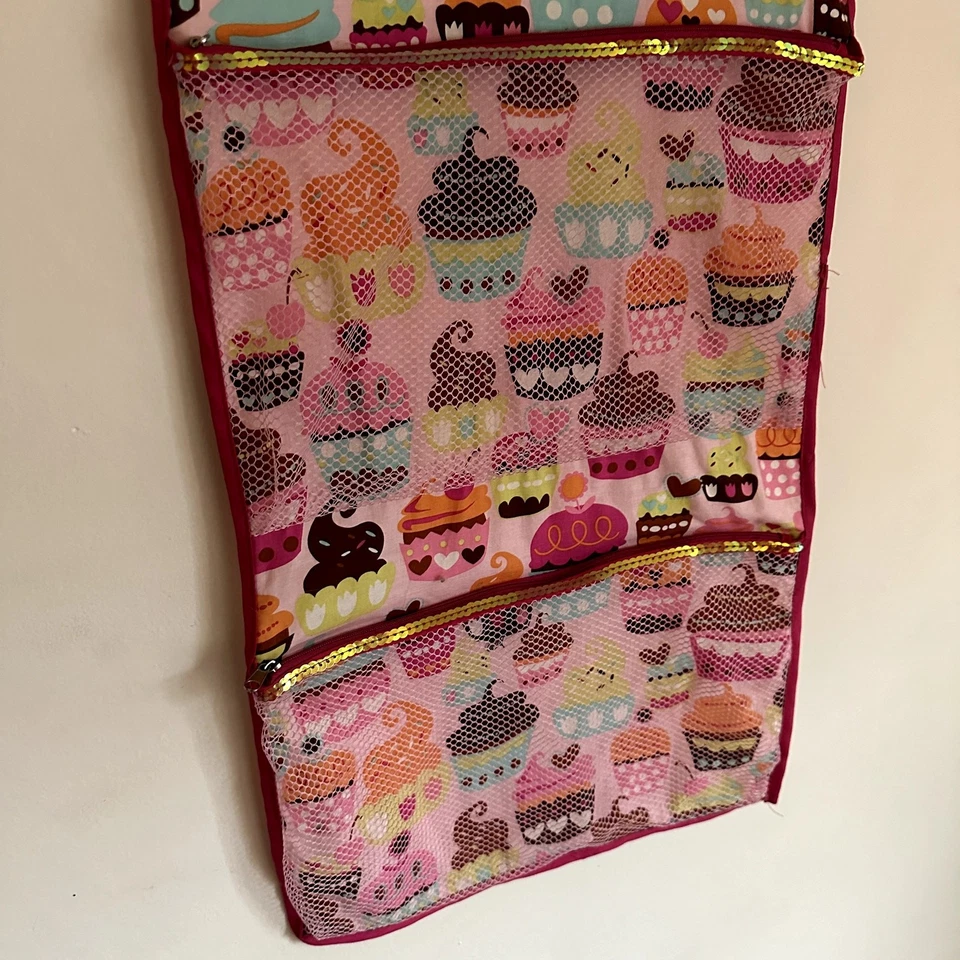 Organizador colgante de cupcakes para baño/dormitorio Foto 4 de 4