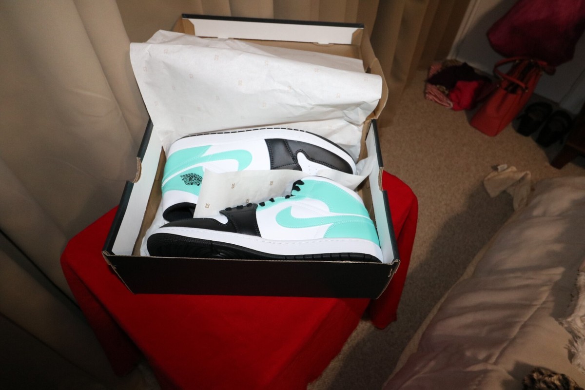 NEW IN BOX Jordan 1 Mid Tropical Twist Mens Size 12 #554724 