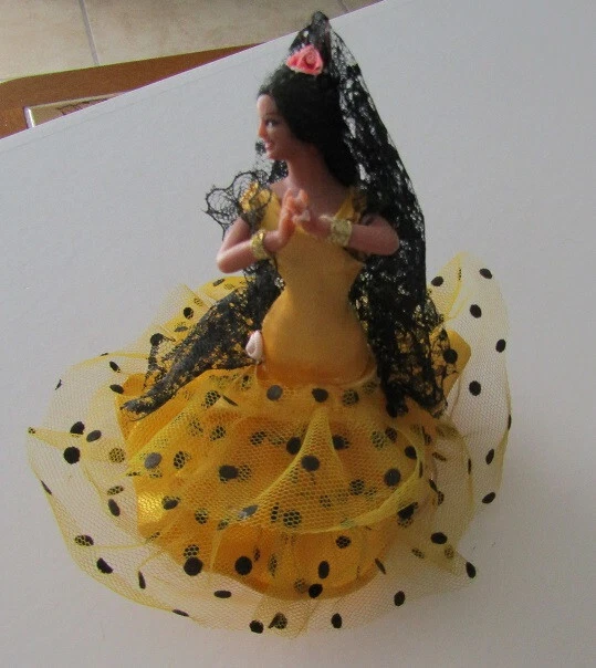 Poupée Assise Flamenco Folklorique Ancienne D'Espagne Avec Guitare - Occasion En Très Bel état