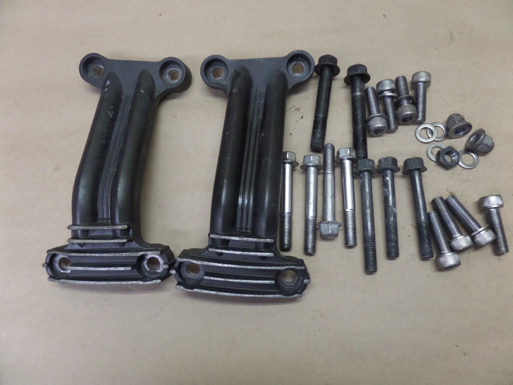 palpal -プロフ読んで下さい- 2008 YAMAHA ROYAL STAR VENTURE S XVZ13TFS ENGINE MOTOR MOUNT