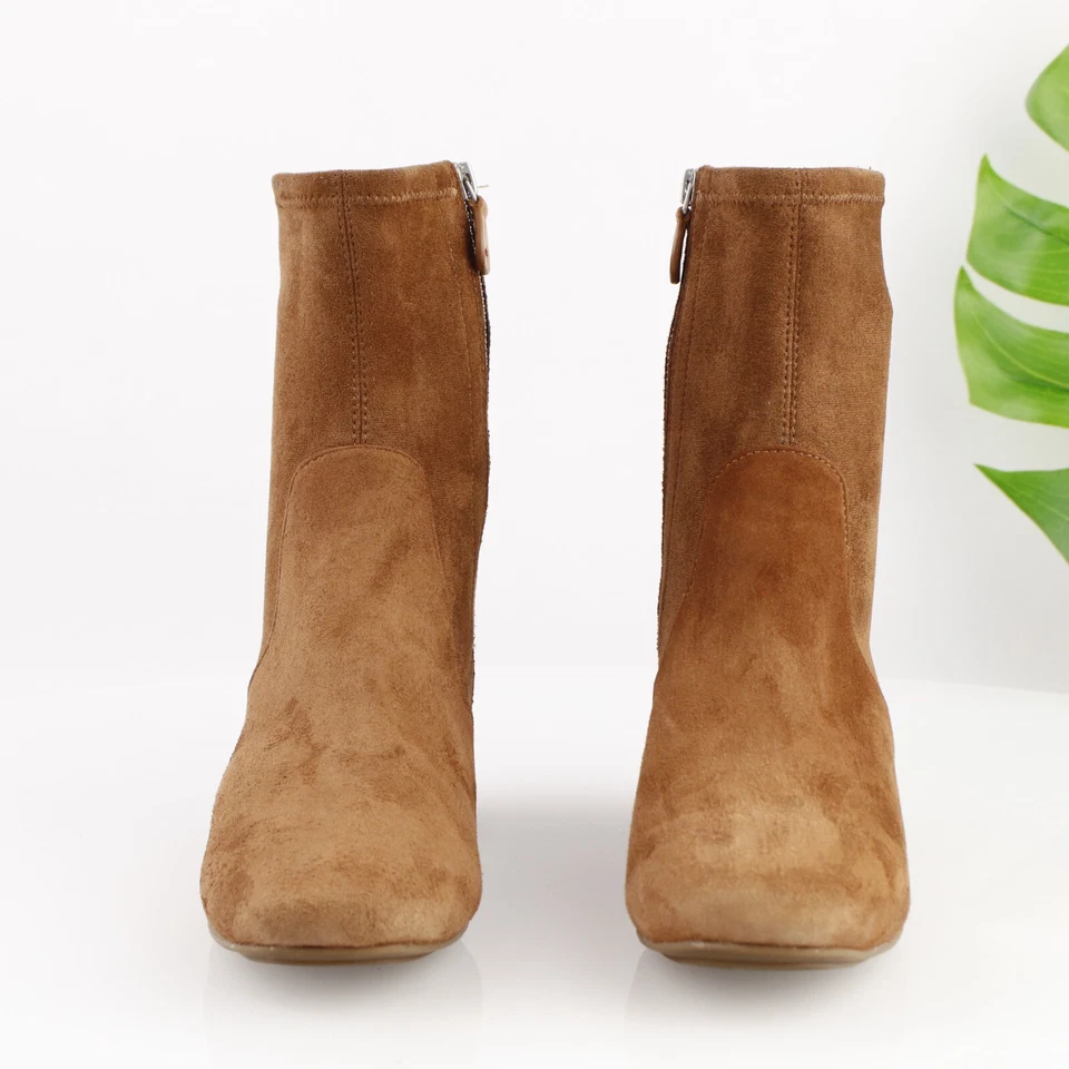 Bota Kenneth Cole Gentle Souls para mujer Elaine talla 9,4 botín de gamuza camel con tacón Foto 2 de 4