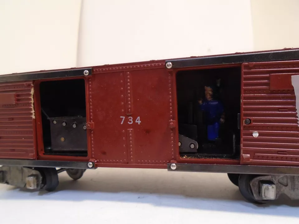Vintage American Flyer S Gauge Operational Box Car #734 - Image 3 of 4