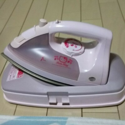 Sanrio Hello Kitty Cordless Steam Iron Pink 100v SANYO A-KT12 NEW