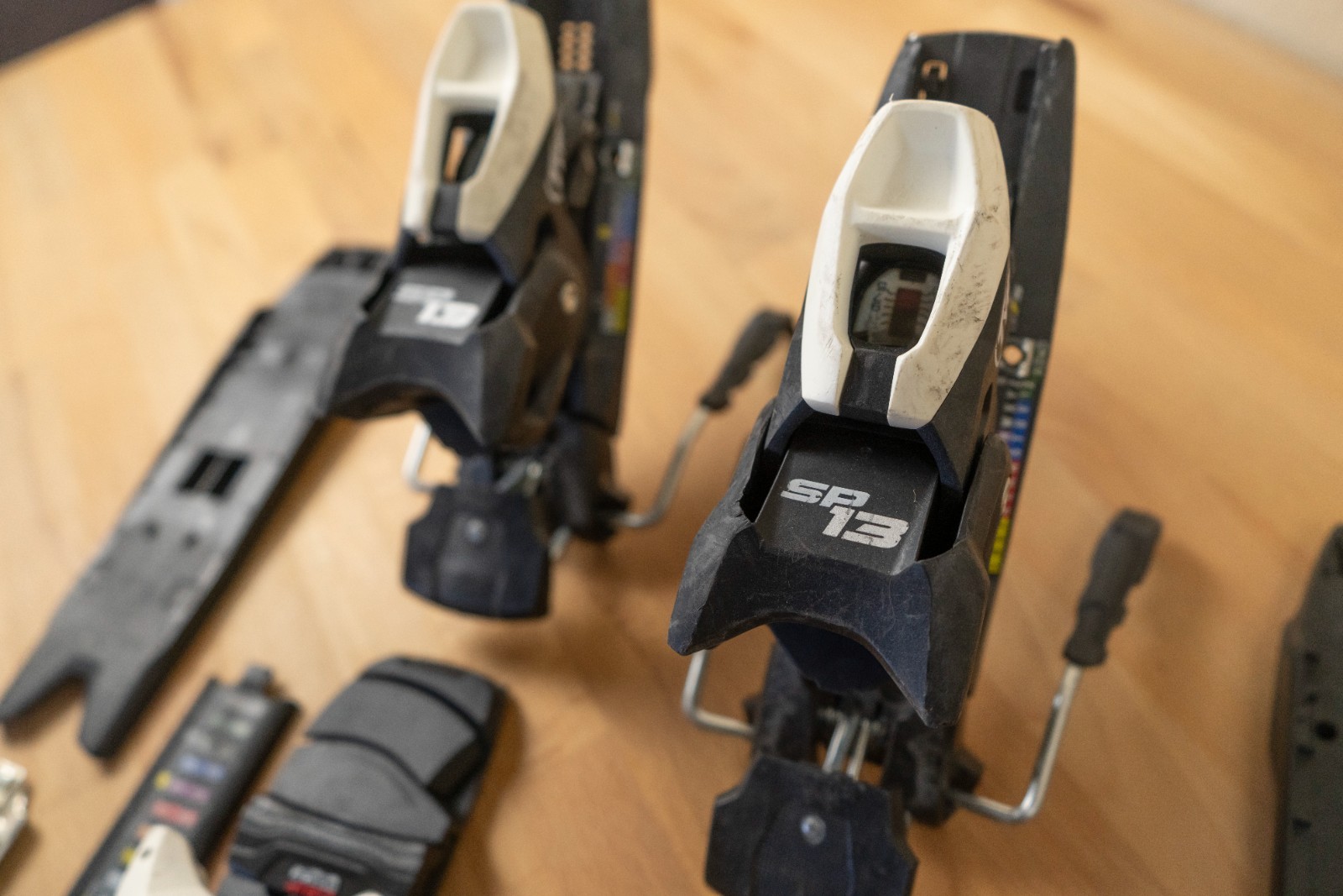 Tyrolia SP 13 Grip Walk Demo Ski Bindings | 100mm Brake GW Track SP13 Kastle