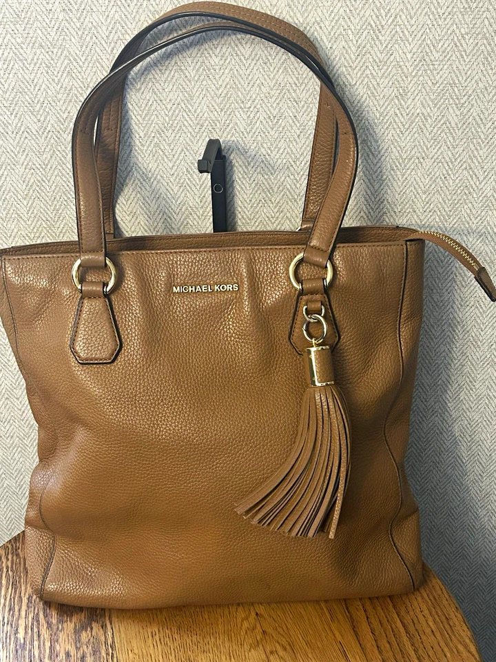 Michael Kors Jet Set, photo 1 of 5