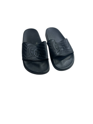 Gucci Men\'s Black Quilted Rubber Logo Slides GUCCI Pursuit Matelasse Rubber Slides Men main image 3