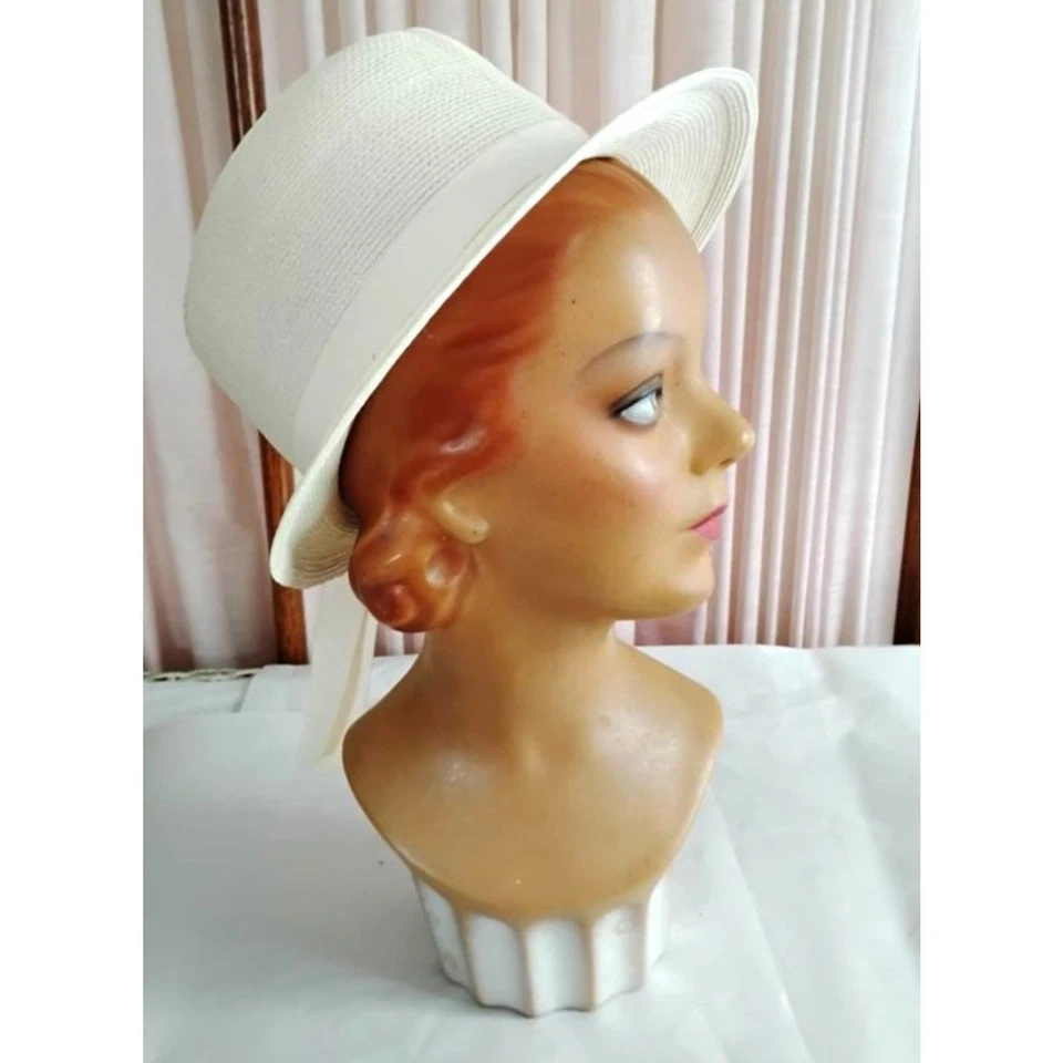 1960s Vintage Off White Hat, Synthetic Straw, Size 21 1/2 - Image 4 of 4