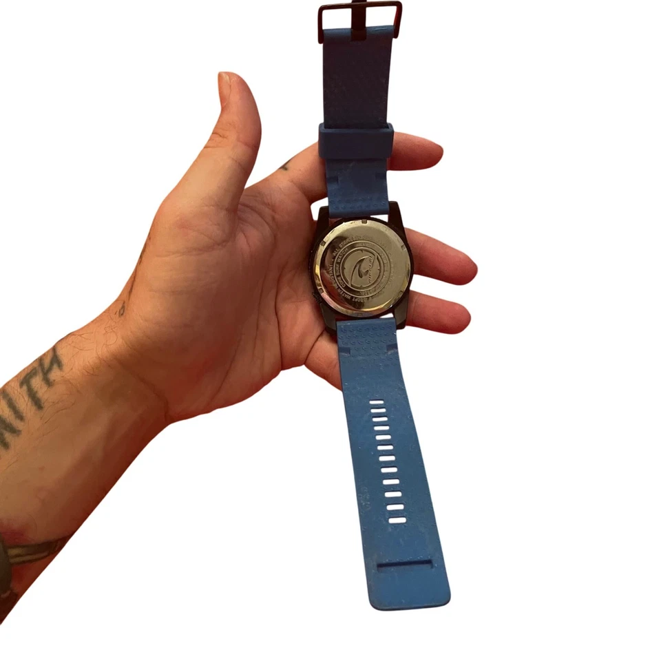 Reloj de Surf Rip Curl Cortez Banda de Goma Azul Resistente al Agua 100m Analógico leer descripción Foto 3 de 4