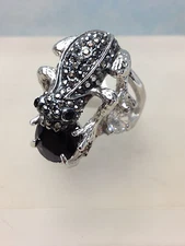 FROG SILVER RING  w/ SPARKLING STONES   NEW WOMENS FASHION JEWELRY   SIZE 8