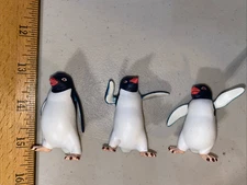 3 Thinkway Toys Penguins