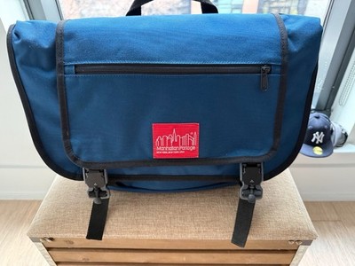 Manhattan Portage - Laptop Messenger Bag - New FIDLOCK V Buckles - Pristine