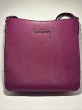 By Michael Kors Jet Set Travel Messenger Bag Excellent Condition With Dust Bag