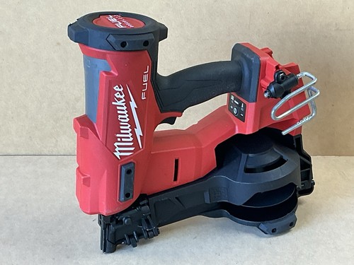 Milwaukee Fuel M18 Coil Roofing Nailer 2909-20 FOR PARTS OR REPAIR