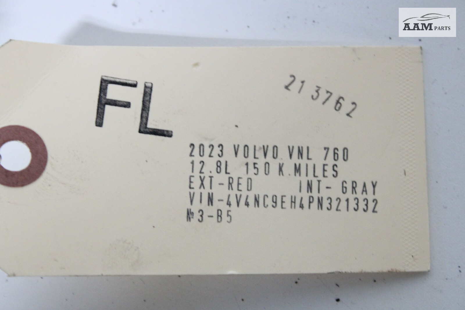 1923 VOLVO VNL 760 D13 FRONT LEFT BATTERY DISCONNECT KILL SWITCH